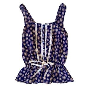 Floral tank blouse with buttons and lace